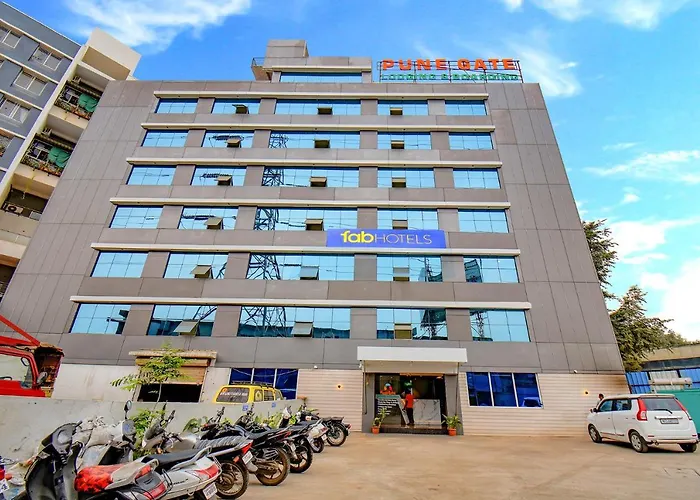 Fabhotel Pune Gate Lodging