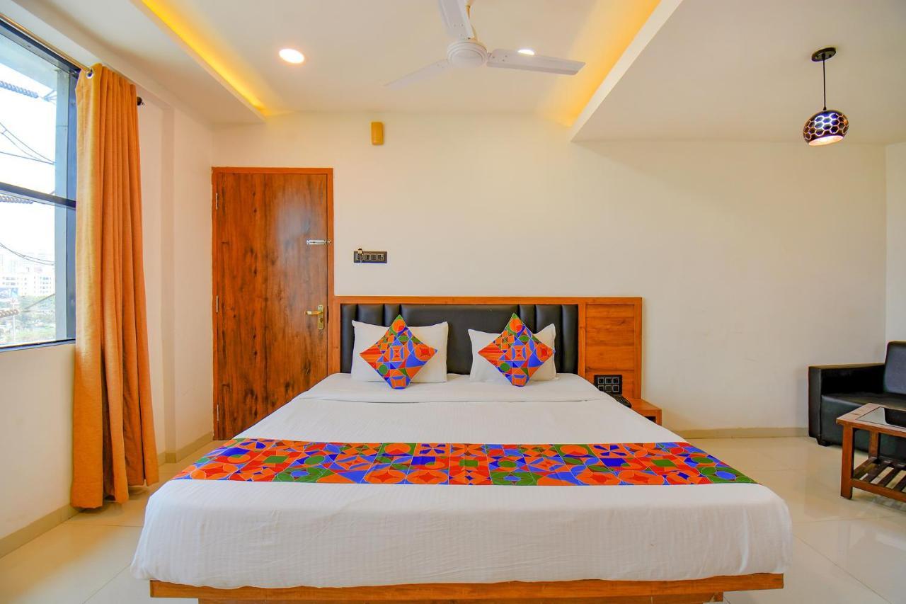 Fabhotel Gate Lodging Pune