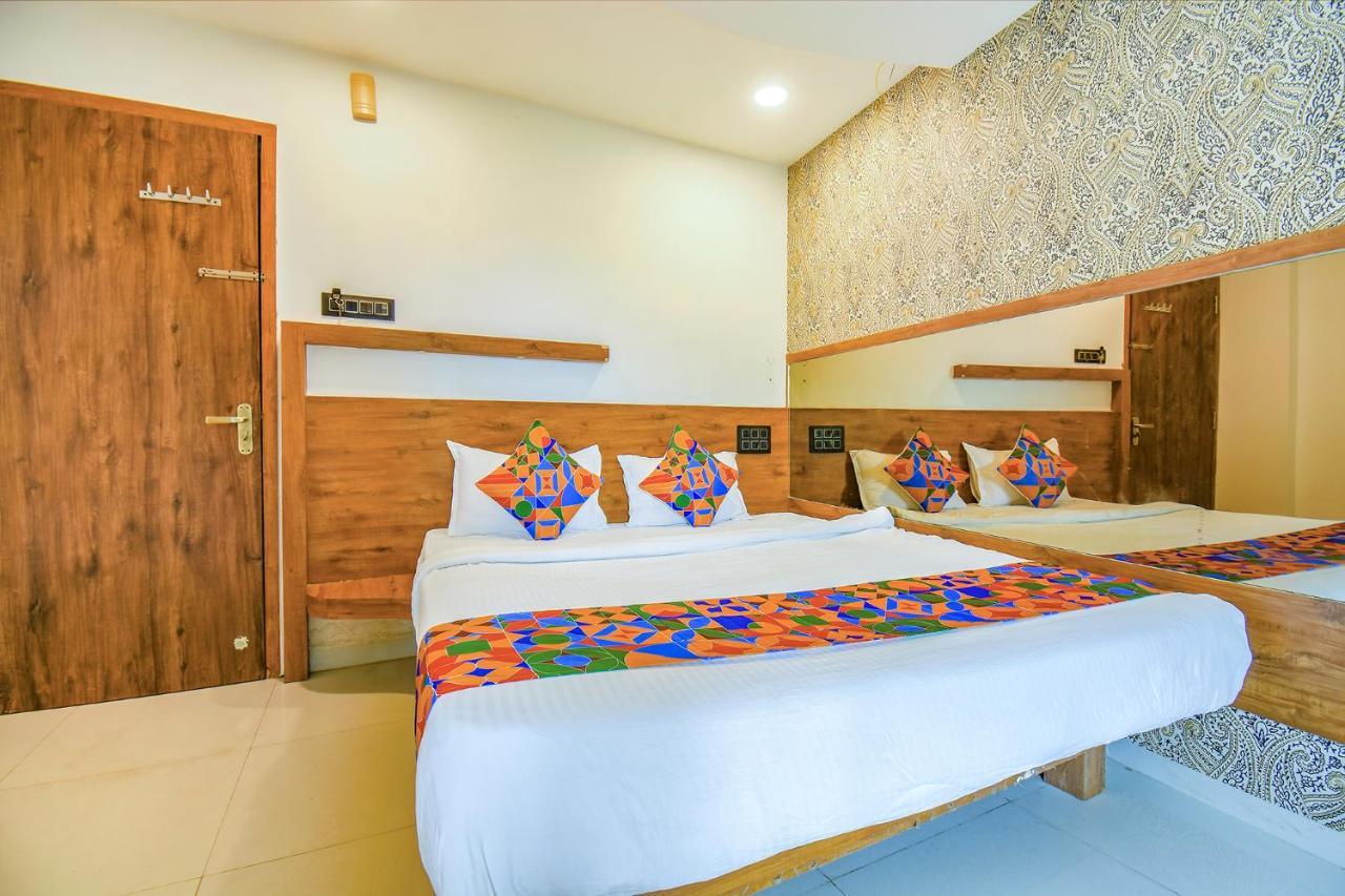 Fabhotel Gate Lodging Hotel 3*